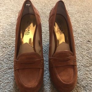 Never worn size 8 Michael Kors wedges!